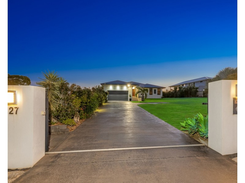27 Finemore Crescent, Qunaba QLD 4670