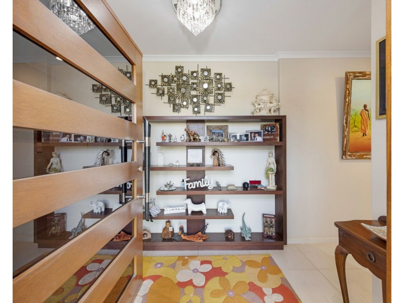 27 Finemore Crescent, Qunaba QLD 4670