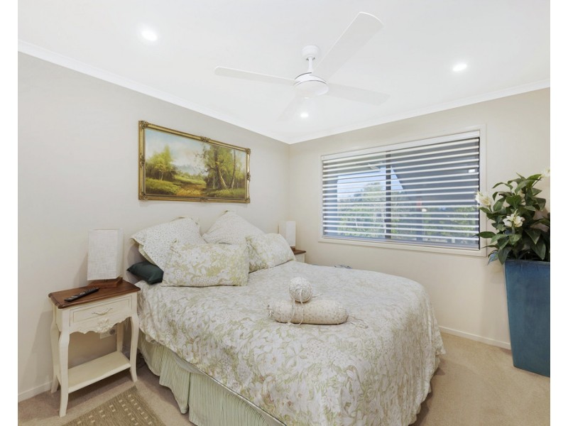 27 Finemore Crescent, Qunaba QLD 4670