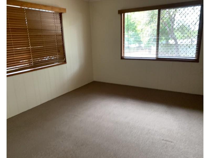 10 Johnston Street, Millbank QLD 4670