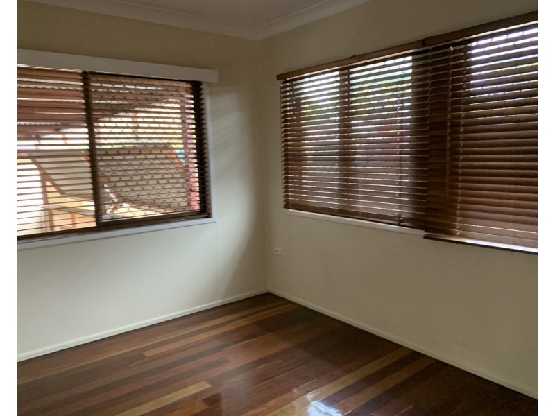 10 Johnston Street, Millbank QLD 4670
