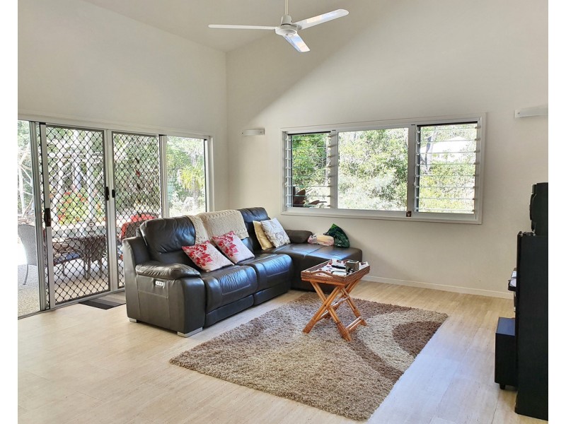 14 Plum Tree Crs, Moore Park Beach QLD 4670