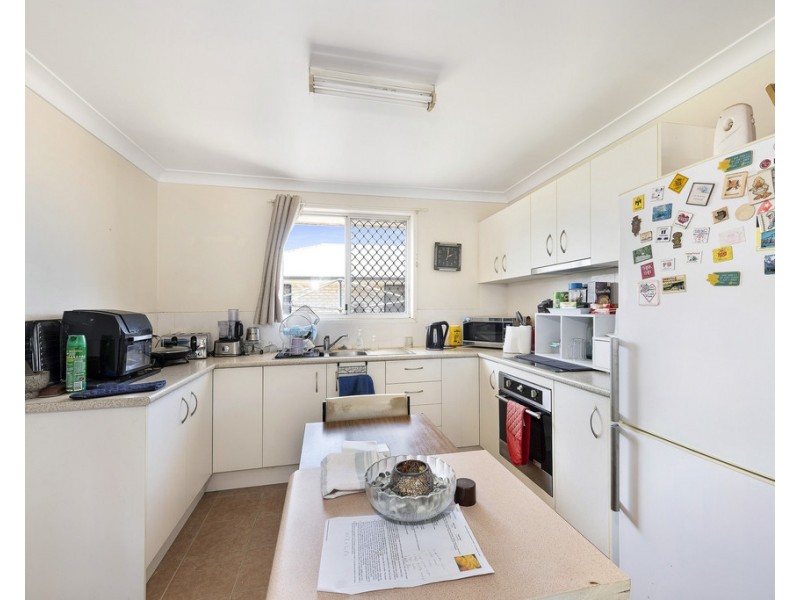 39 Mount Perry Road, Bundaberg North QLD 4670