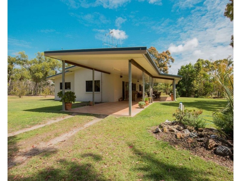 230 Lindy Drive, Rules Beach QLD 4674