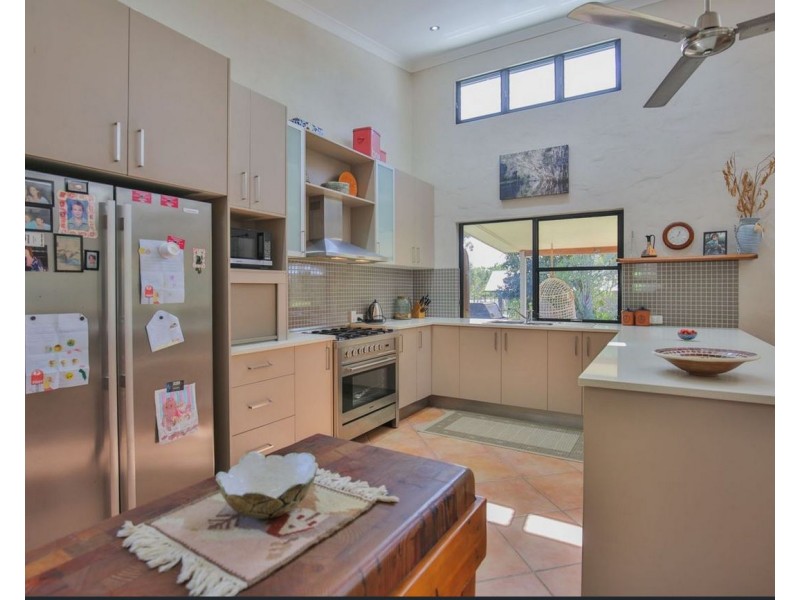 230 Lindy Drive, Rules Beach QLD 4674