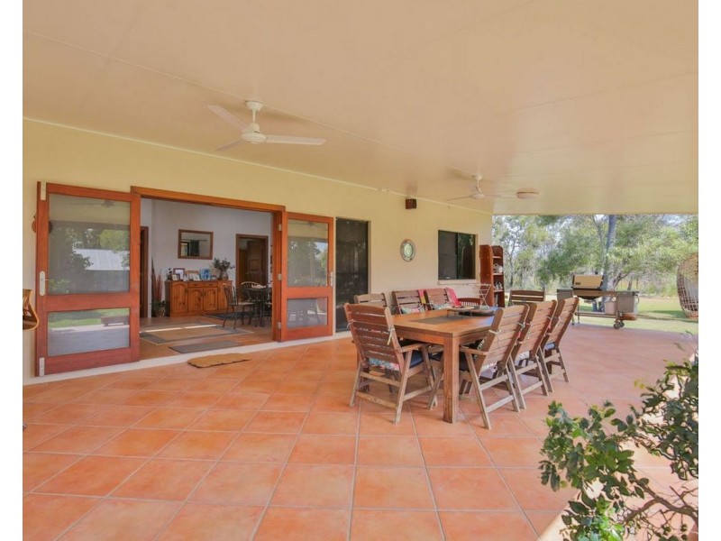 230 Lindy Drive, Rules Beach QLD 4674