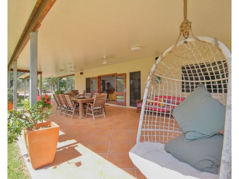 230 Lindy Drive, Rules Beach QLD 4674