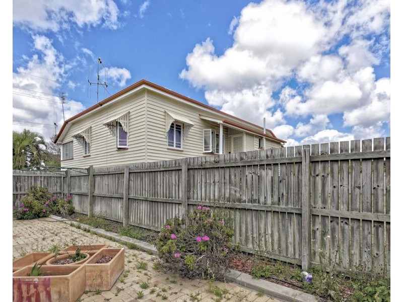 2/93 Woondooma Street, Bundaberg West QLD 4670