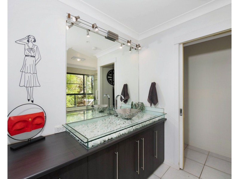 703 Duckpond Road, Moolboolaman QLD 4671