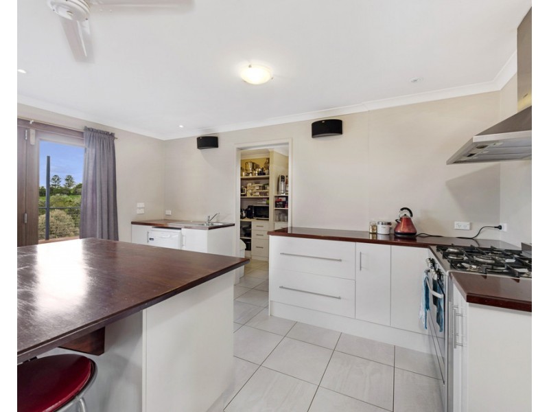 133 Hairs Road, Bungadoo QLD 4671