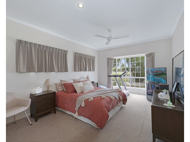 10 Camilleri Court, Elliott Heads QLD 4670