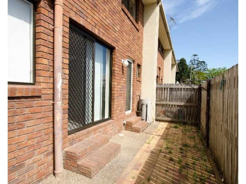4/1 Normanby Square, Bundaberg South QLD 4670