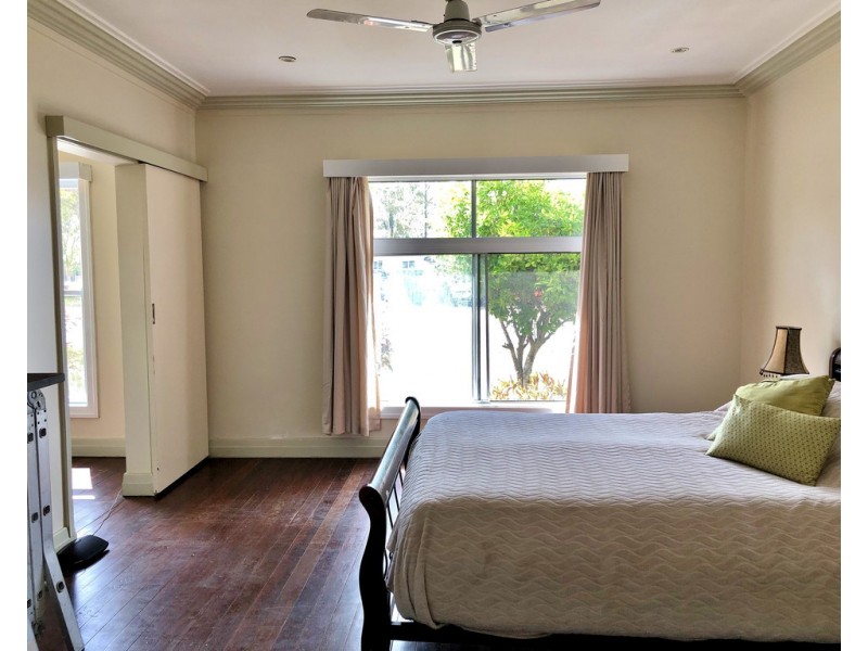 7 Nixon Street, Kepnock QLD 4670