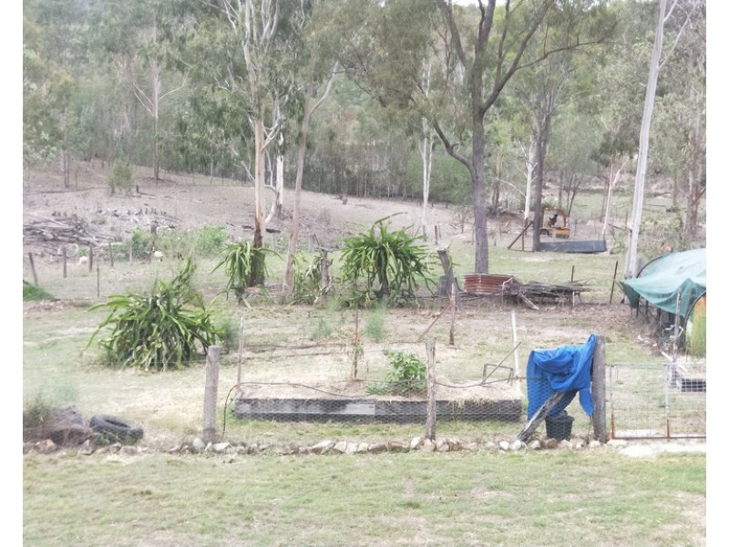 44 Stronachs Road, Horse Camp QLD 4671