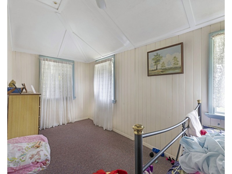 973 Gin Gin Road, Sharon QLD 4670