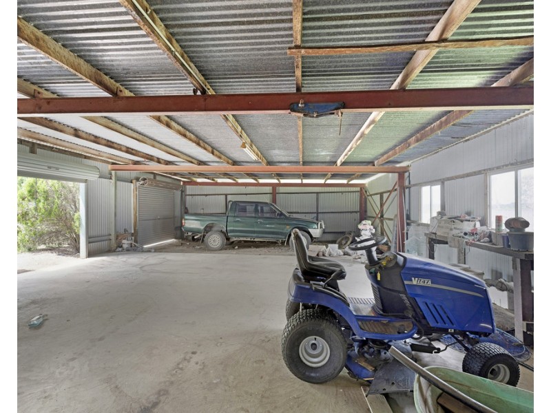 973 Gin Gin Road, Sharon QLD 4670