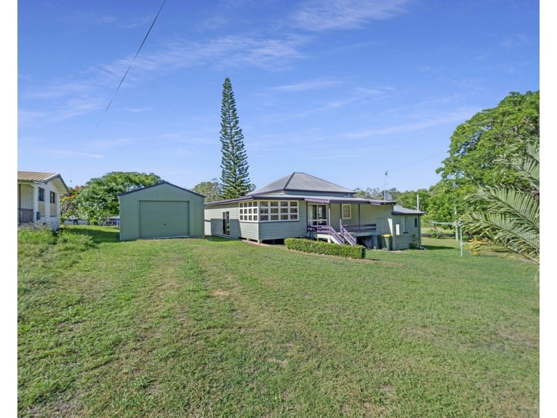 4 Ballantyne Boulevard, Gin Gin QLD 4671