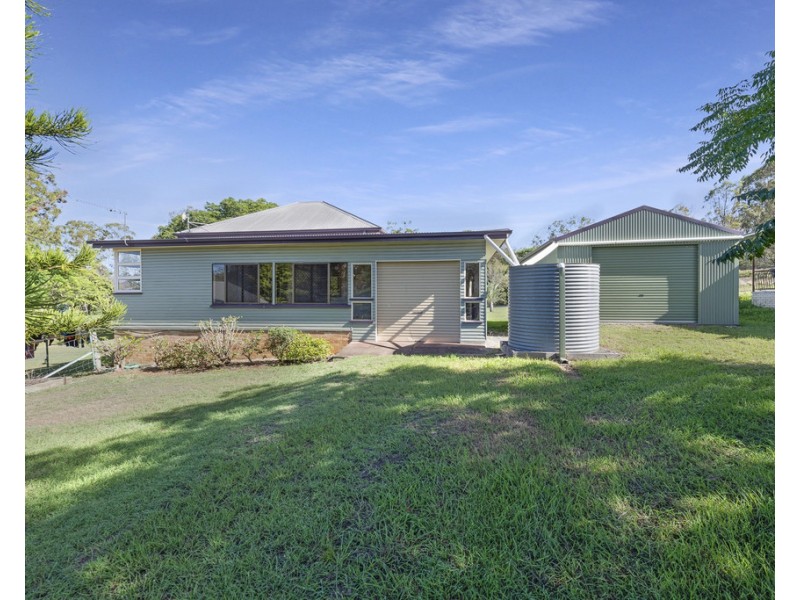 4 Ballantyne Boulevard, Gin Gin QLD 4671