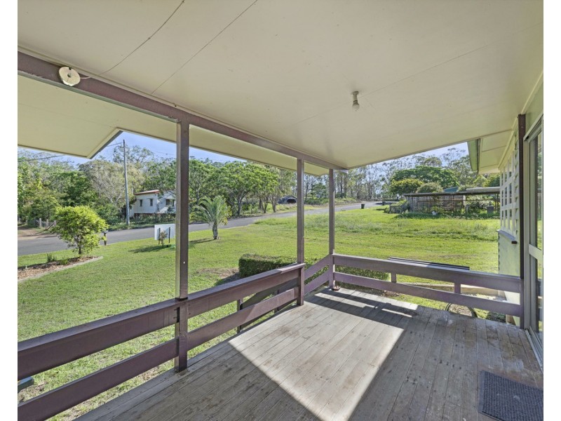 4 Ballantyne Boulevard, Gin Gin QLD 4671