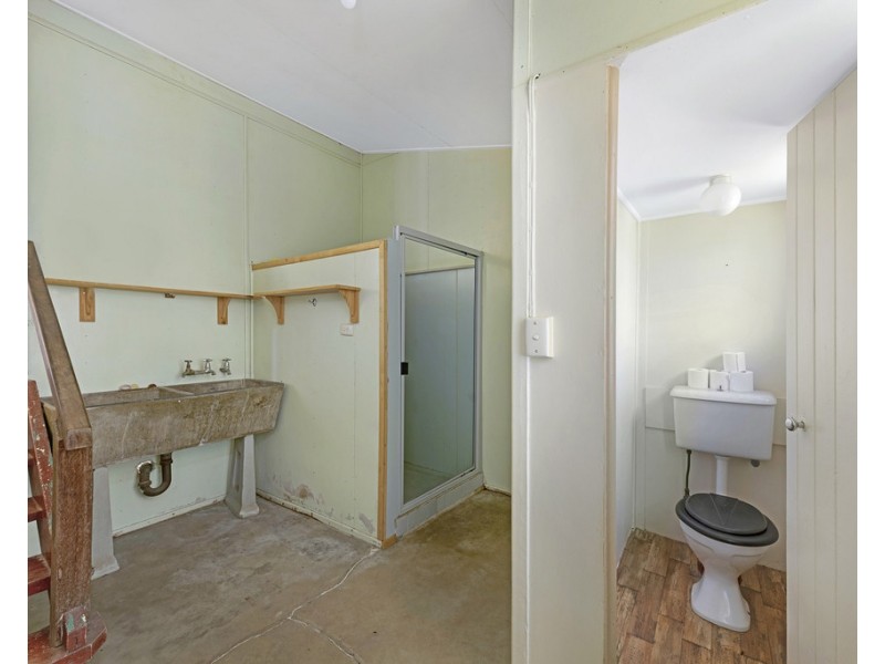 4 Ballantyne Boulevard, Gin Gin QLD 4671