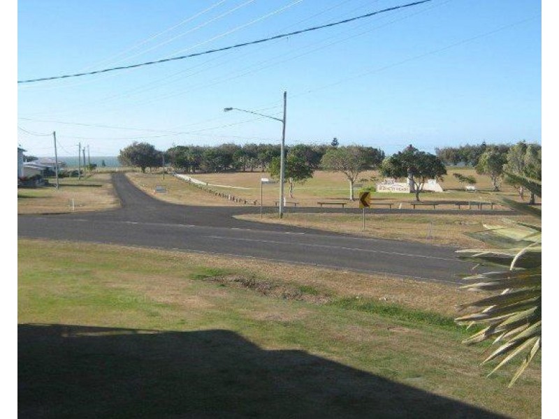 5 Burnett Heads Road, Burnett Heads QLD 4670