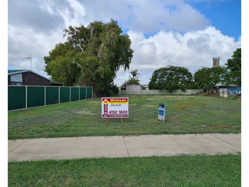 5 Burnett Heads Road, Burnett Heads QLD 4670