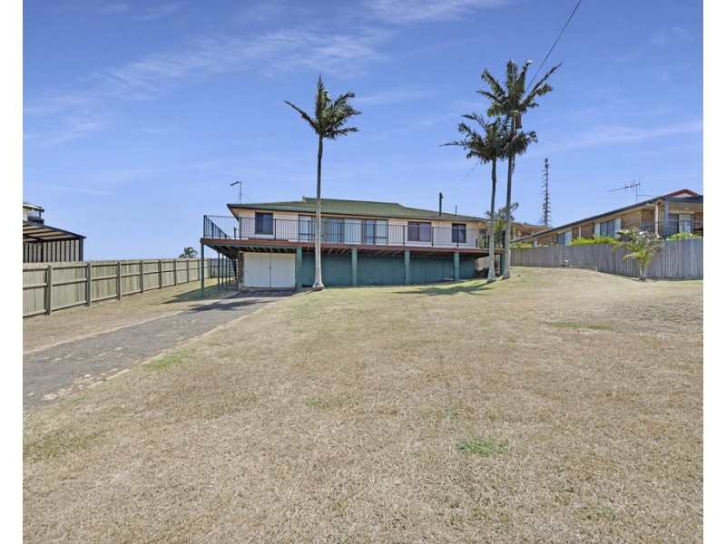 3 Heathwood Crescent, Qunaba QLD 4670