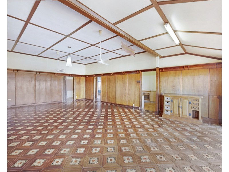 3 Heathwood Crescent, Qunaba QLD 4670