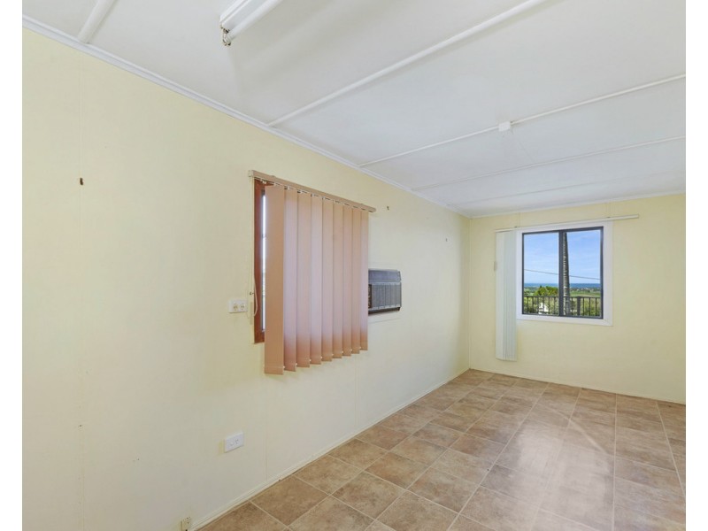 3 Heathwood Crescent, Qunaba QLD 4670