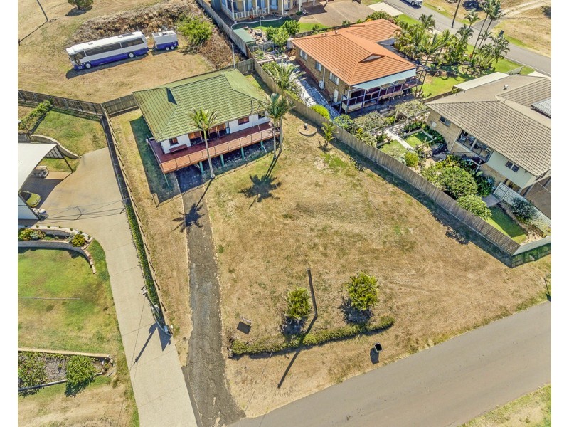 3 Heathwood Crescent, Qunaba QLD 4670