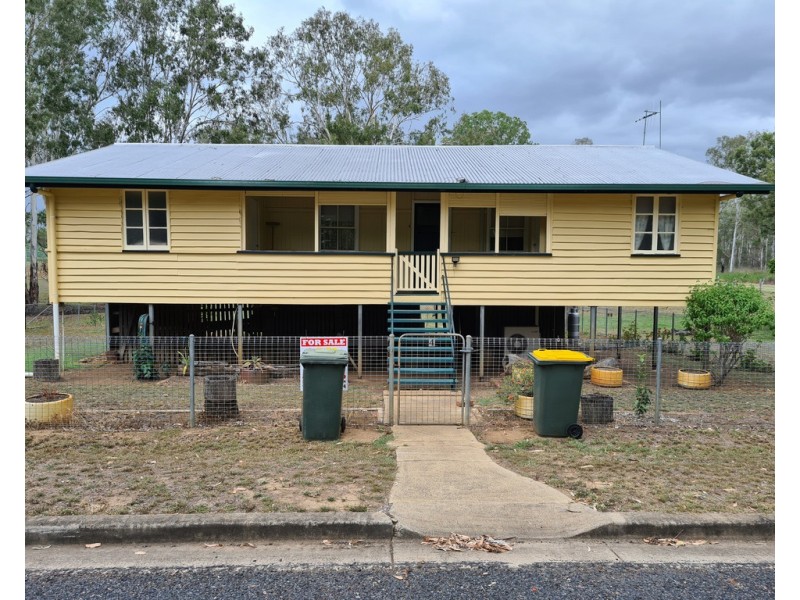 4 Albany Street, Tirroan QLD 4671
