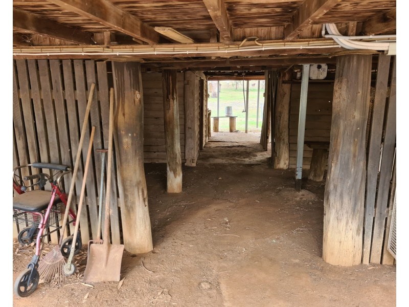 4 Albany Street, Tirroan QLD 4671