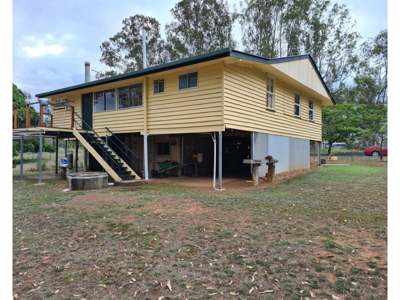 4 Albany Street, Tirroan QLD 4671