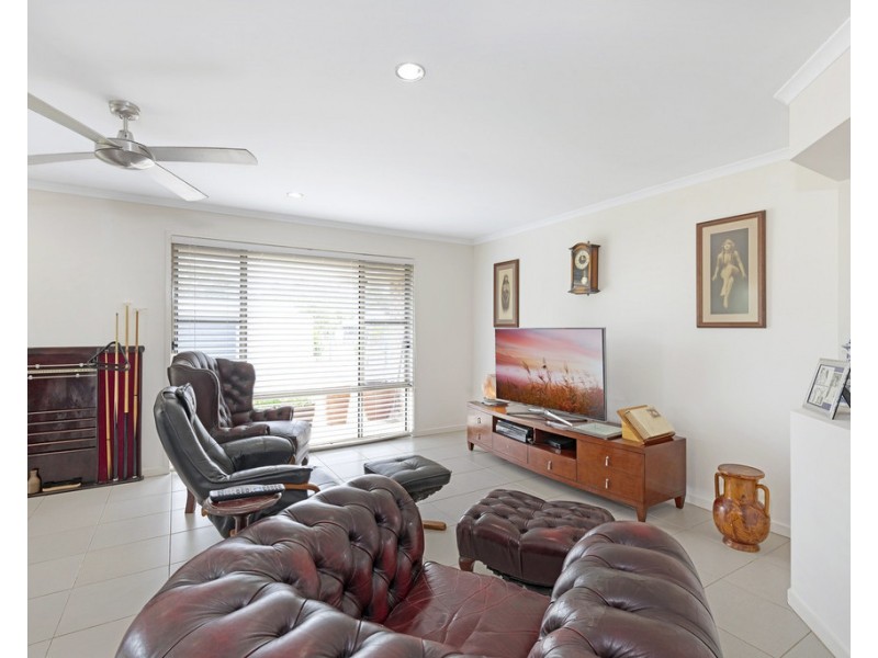 27 Yalla Lane, Redridge QLD 4660