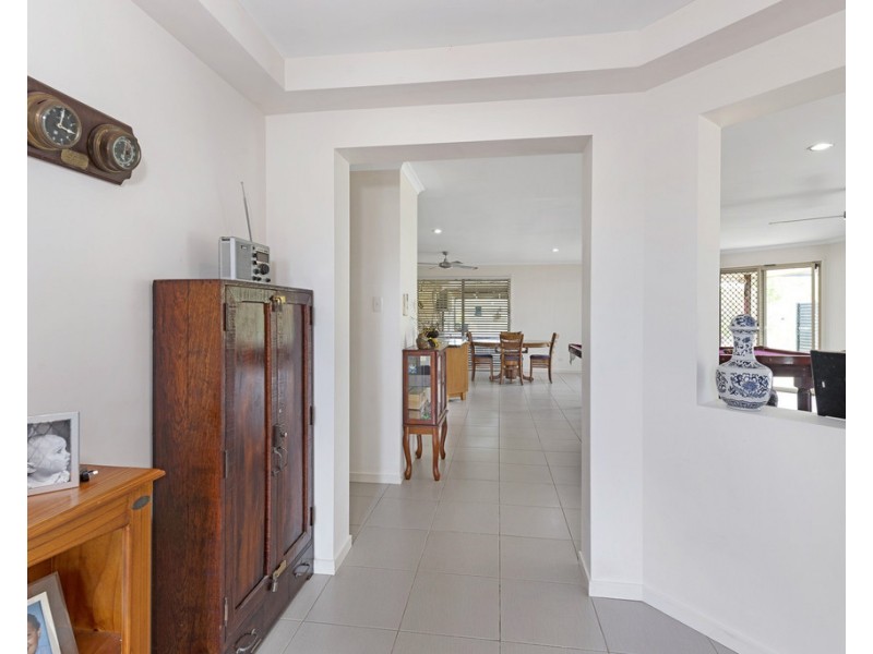 27 Yalla Lane, Redridge QLD 4660