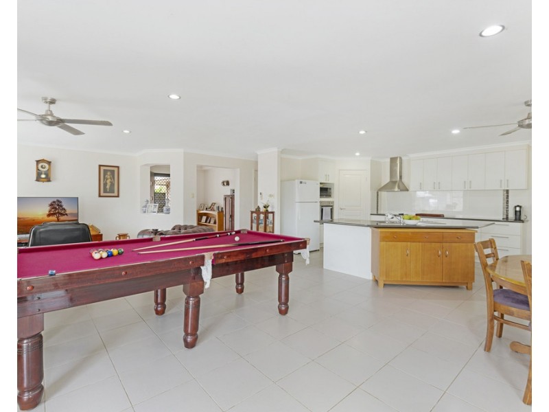 27 Yalla Lane, Redridge QLD 4660
