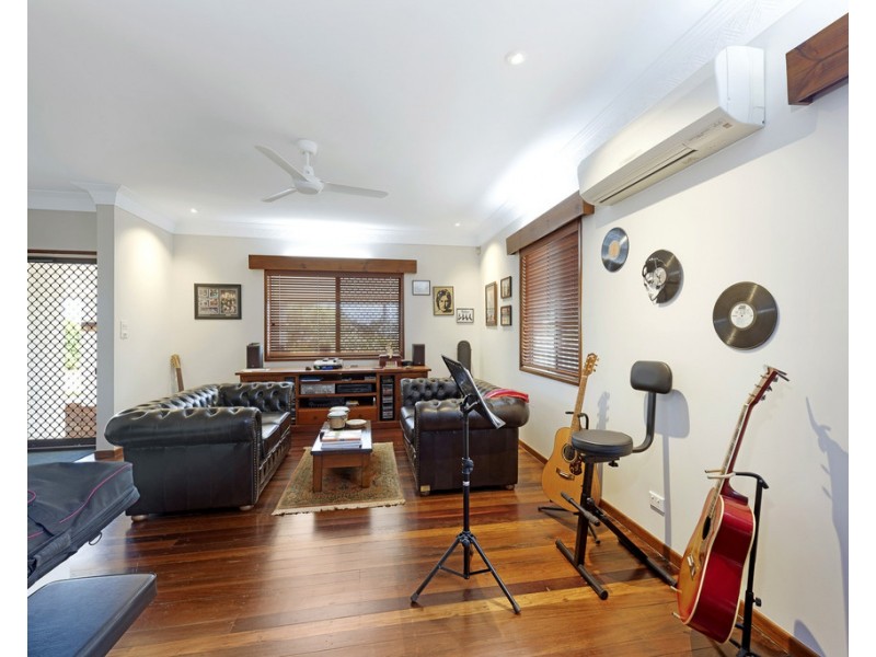 163 Bargara Road, Kalkie QLD 4670