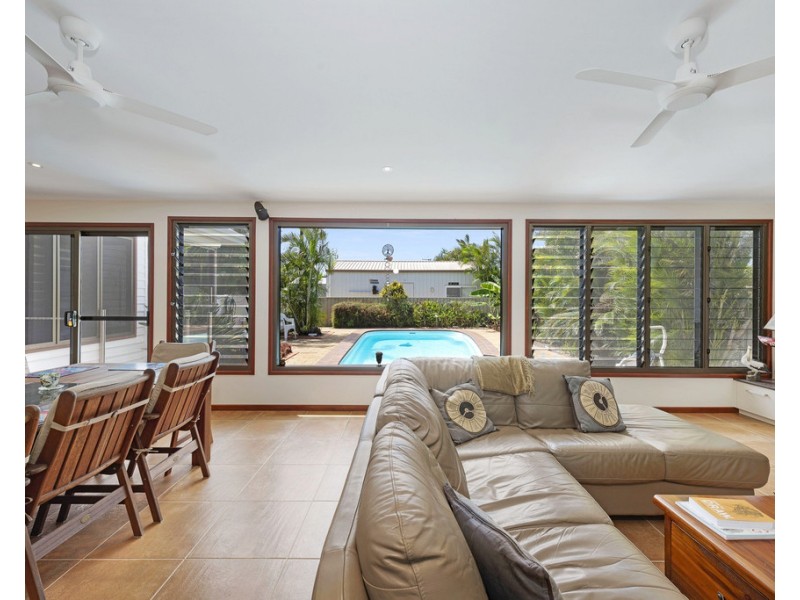 163 Bargara Road, Kalkie QLD 4670