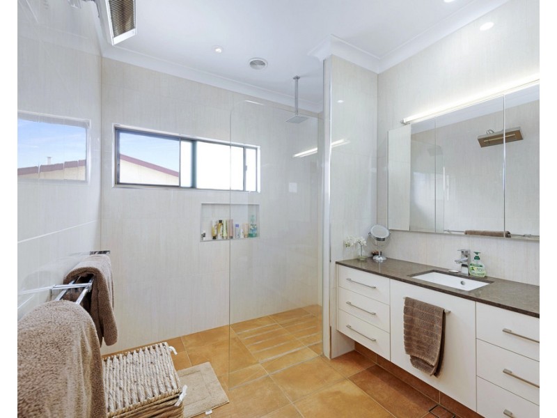 163 Bargara Road, Kalkie QLD 4670
