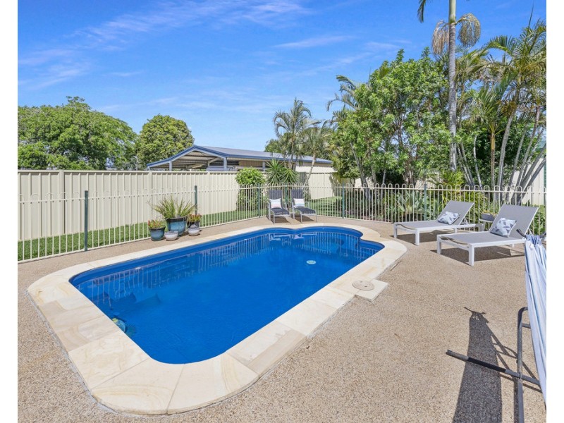 17 Skyring Street, Bundaberg East QLD 4670