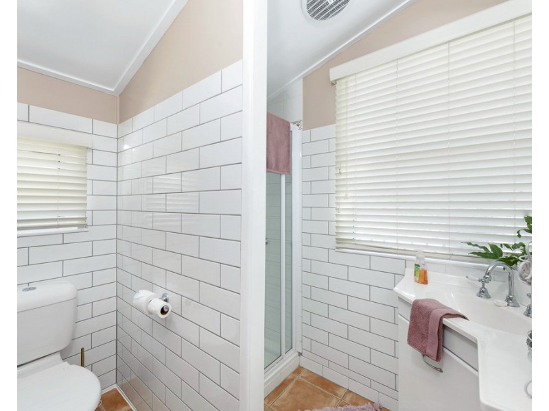 17 Skyring Street, Bundaberg East QLD 4670