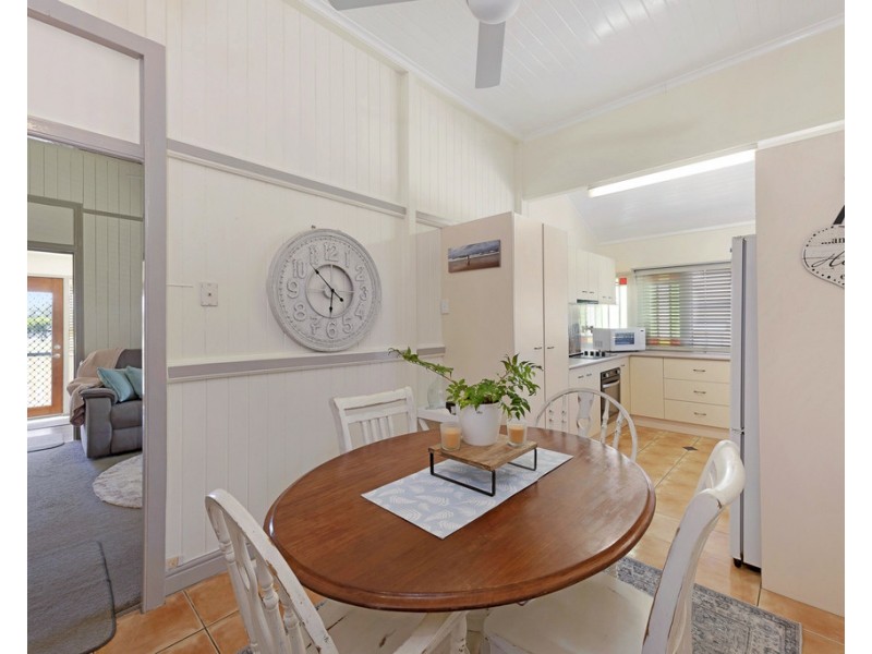 17 Skyring Street, Bundaberg East QLD 4670