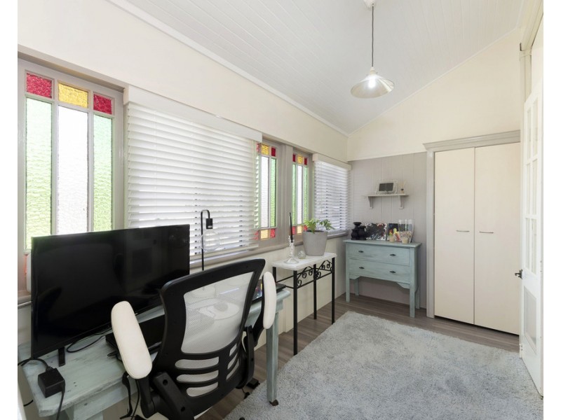 17 Skyring Street, Bundaberg East QLD 4670