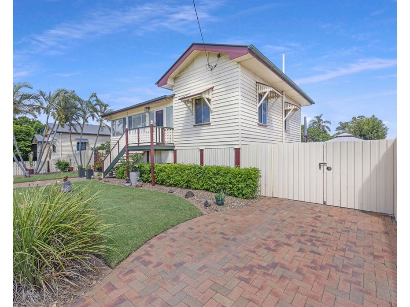 17 Skyring Street, Bundaberg East QLD 4670