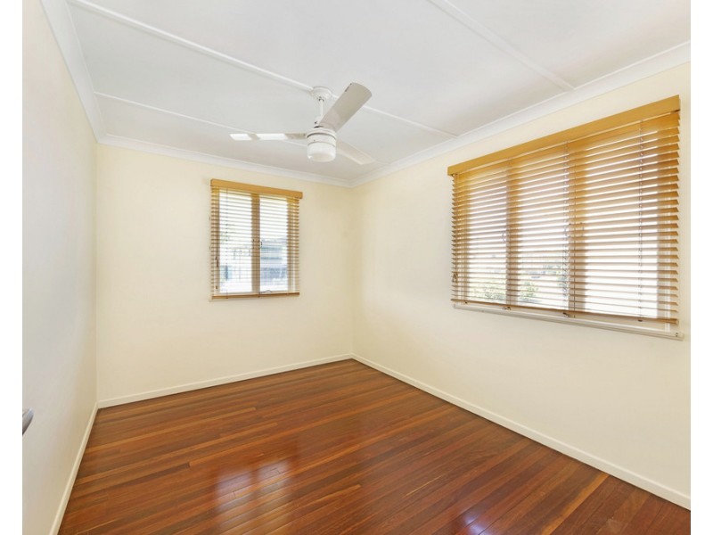 8 Fagg Street, Bundaberg North QLD 4670