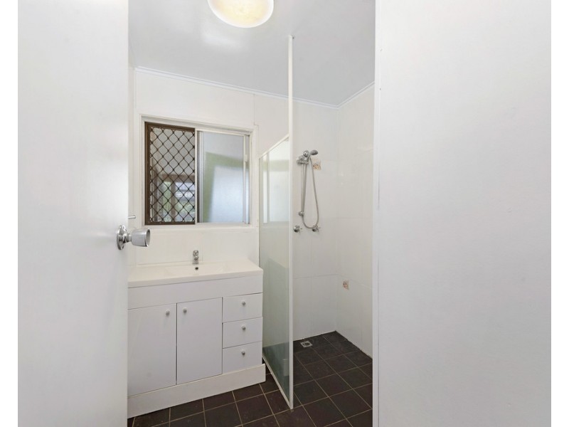 22 Cameron Street, Bundaberg North QLD 4670