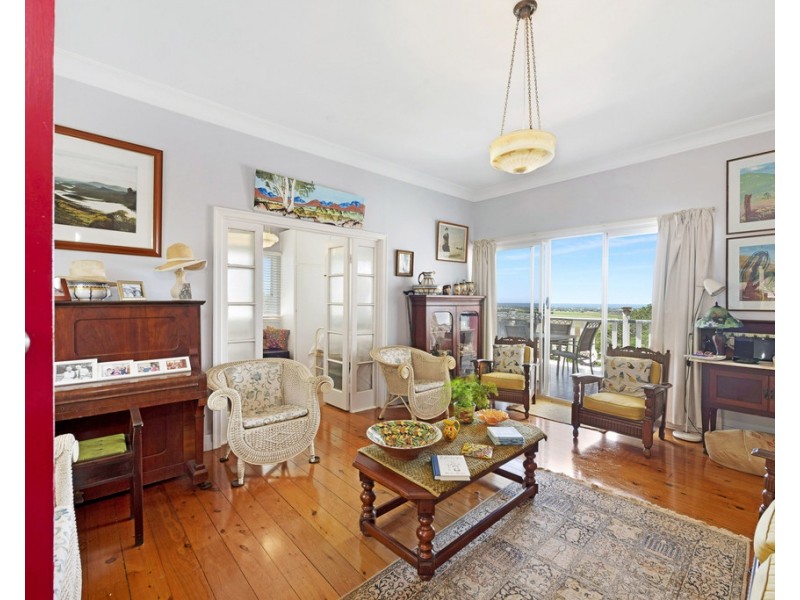 18 Heathwood Crescent, Qunaba QLD 4670