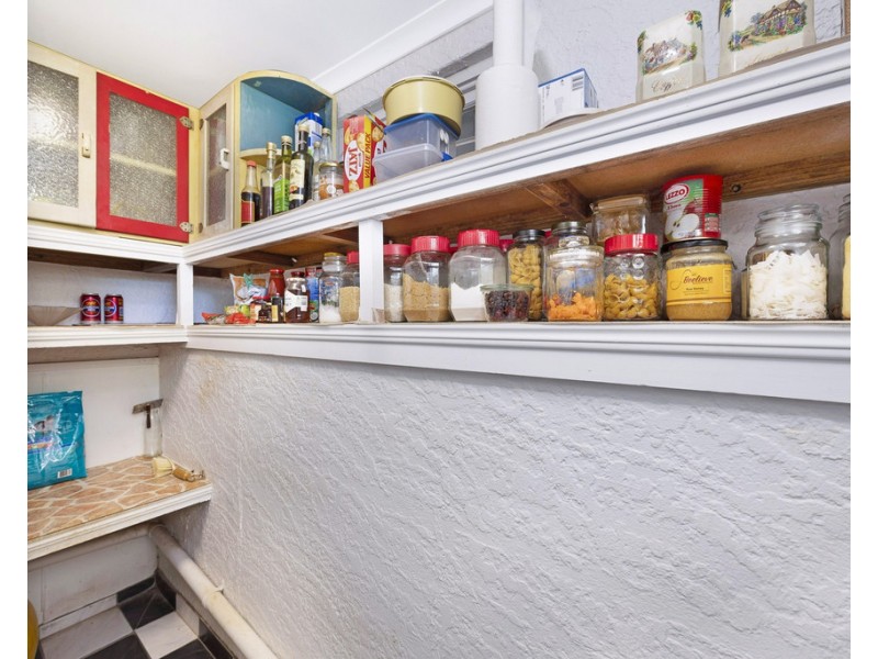 18 Heathwood Crescent, Qunaba QLD 4670