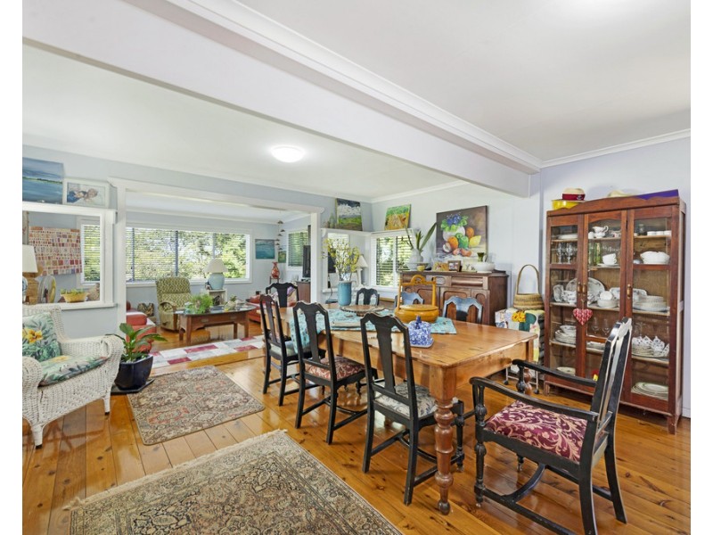 18 Heathwood Crescent, Qunaba QLD 4670