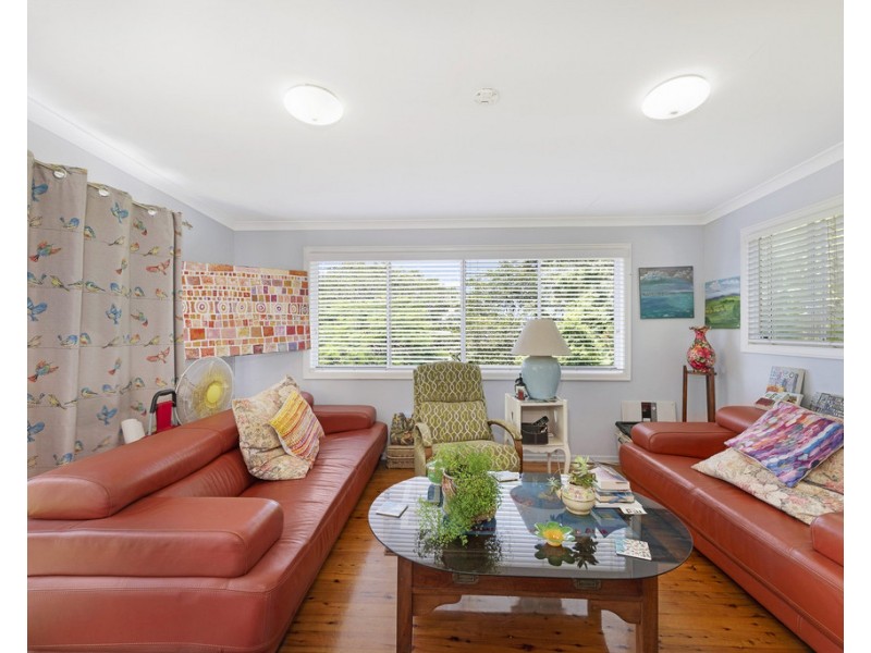 18 Heathwood Crescent, Qunaba QLD 4670